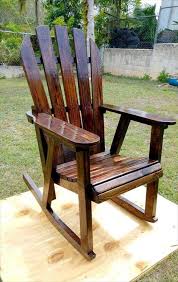 Pallets Rocking Chair En 2020 Con Imagenes Mecedoras De Madera Paletas De Madera Sillas De Palet