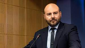 Μετά τις ανακοινώσεις του πρωθυπουργού και της κυβέρνησης για τα έκτακτα οικονομικά μέτρα λόγω της πανδημίας του κορωνοϊού. Stasinos Tee To Ellhniko Kyma Anakainishs Prepei Na Antikatasthsei To E3oikonomw Go Bhma
