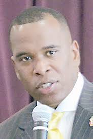 Superintendent candidate withdraws