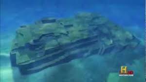 Excellent site sur les pyramides à travers le monde: Tempel Im Chinesischen Meer Die Pyramide Von Yonaguni Videos