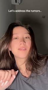 Glenda Bray's Instagram, Twitter & Facebook