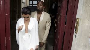 Weitere ideen zu kanye west jacke, männer jacken, weste jacke. Kanye West Und Kim Kardashian Haben Geheiratet Panorama Sz De