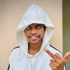 Boubacar Bah (@booms_lprg) • Instagram photos and videos