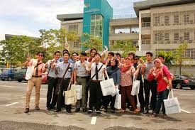 I'm 18 years old and currently study at kolej teknologi timur (ktt), salak tinggi, sepang, selangor. Kolej Teknologi Timur Flickr