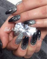 Follow for daily nails inspiration 😍 dm for credit and removal 🙂 👇best game👇#ad theplug.co/terrarium/22333/79037. Black And Silver Coffin Nails Black Nails With Glitter Nail Designs Glitter Black Nail Designs