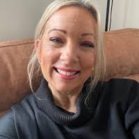 Zoe Mccarthy/Robertshaw