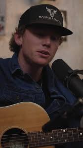 Lovin you is kinda like that honey 🎥@Karleymo_ #aidenlogsdon #outlaws  #independentartist #upandcomingartist #texas #songwriter #honey #unreleased  #newmusic