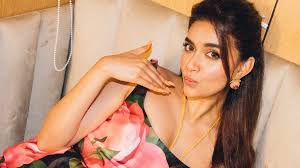 Keerthy Suresh Explains Choice of Turmeric Thread Over Gold Mangalsutra  Post-Marriage - News - IndiaGlitz.com