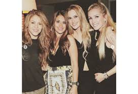 A finales del año pasado, una bomba explotó en españa, la cual tuvo repercusión alrededor del resto del mundo. Fotos Shakira Y Antonella Roccuzzo Disipan Rumores De Rivalidad Rcn Radio