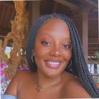 Keyla Flores's Instagram, Twitter & Facebook