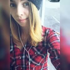 Ditte Eva Pedersen (@FrostQueenzx)