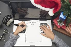 Trouvez des nombreux exemples de textes d'invitation pour une soirée pyjama. 10 Etapes Pour Organiser Une Soiree De Fin D Annee Inoubliable Le Blog De Privateaser