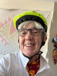 What are some bike trails along the Massachusetts coast with scenery and  easy riding?