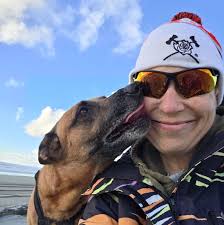 This is the first time the Handsome Podcast has been asked a question IN  COSTUME and of course it's Melissa McCarthy and Ben Falcone. Check out this  week's episode! https://handsomepod.com/