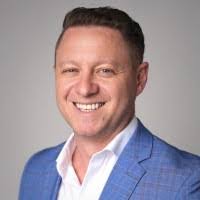 Alex Lipsky's Instagram, Twitter & Facebook