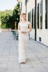 Kleid mit gösslgrünem leinenleib und abnehmbarem carmenkragen und eingriffstaschen. Brautkleid Carmenausschnitt Mit Streifenspitze Off Shoulder Traumkleid