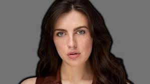 Ambreen Razia: A Rising Star in British Television, Theatre, and  Storytelling