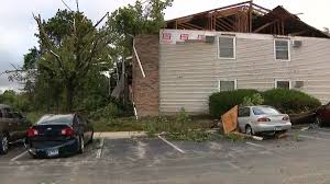 Chicago (ap) — a tornado with strong rotation and a pronounced debris signature on radar was confirmed late sunday in suburban chicago, forecasters said. Pb3rw25urrkpom