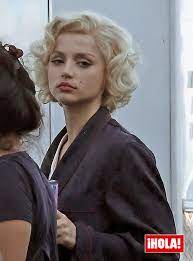 The actress will play the blonde bombshell in an upcoming netflix movie. The Extraordinary Resemblance Of Ana De Armas With Marilyn Monroe Oi Canadian