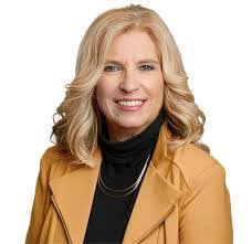 Devon Slattery's Instagram, Twitter & Facebook