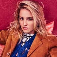 She also stars as sarah hart in i am number four with alex pettyfer, natalie in burlesque, and minnow in the romantics. Dianna Agron Diannaagron Twitter