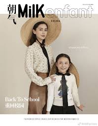 Taking a picture with your idol. China Entertainment News Angelababy Poses For Photo Shoot Angelababy Kpop Girls Back To School Fashion