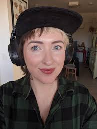 Westman Atelier pink bubble powder for brightening