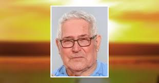 Donna Reeder's Instagram, Twitter & Facebook