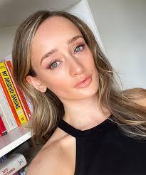 Frisuren für lange gesichter bilder jolie. Ich Liebe Meine Hohe Stirn Verstecke Sie Nicht
