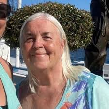 Do I need to stop at the gate when entering Yellowstone National Park with  a 4th grade National Park pass?