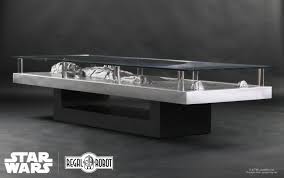 The piece is finished with a 1/2 thick glass table top. Han Solo Carbonite Coffee Table Regal Robot