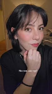 Erika Valdivia's Instagram, Twitter & Facebook