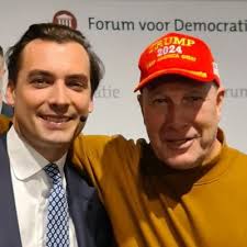 Harley Webster (@HARLEYWEBSTER)