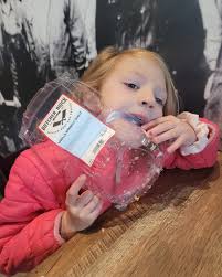 🌟 Employee Spotlight: Meet Leah! 🌟 We're excited to shine the spotlight 