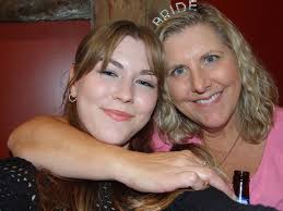 Shannon Kinney updated her profile picture.