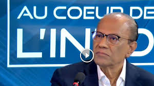 Malgré les violentes attaques de ses adversaires, le Premier ministre  continue de prôner l'unité nationale et d'assure