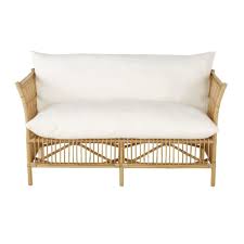 Robustesse son assise en rotin coloris miel est consolidée par des pieds en métal noir traité époxy. Canape 2 3 Places En Coton Blanc Et Rotin Lindo Maisons Du Monde