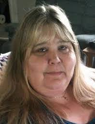 Roseann Woods's Instagram, Twitter & Facebook