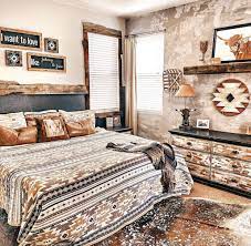 Western Lifestyle Quilt Collections At Rods Com In 2021 Western Bedroom Decor Western Rooms Western Bedrooms