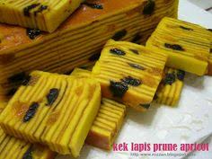 Kek lapis sarawak (sarawak layered cake), courtesy of the lovely @selinawee. Kek Lapis Mango Cheese