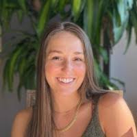 Tara Combs's Instagram, Twitter & Facebook