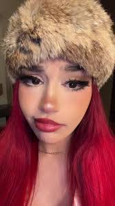 Hannah Blunk's Instagram, Twitter & Facebook