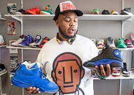 Walk inside 10kthelongway sneaker store in Newark