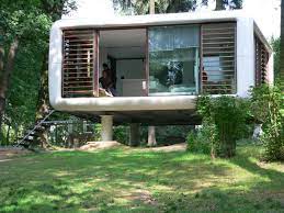 Govinda unterrichtet in der sivananda tradition jeden mittwoch von nach einem kurzen rundgang durch die aktuelle ausstellung von christiane löhr „ordnung und wildnis sind die familien dazu eingeladen. Home Of The Future Oko Designer Fasziniert Mit Ausstellung Im Haus Am Waldsee Haz Hannoversche Allgemeine