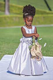 California Wedding With A Hollywood Glamour Feel Adriane Derrick Munaluchi Bride Flower Girl Flower Girl Dresses Flower Girl Hairstyles