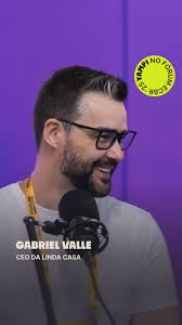 Essa é a dica de milhões de um negócio que fatura mais de R$ 100 milhões  por ano., Gabriel Valle (@gabrielvalle), CEO da @lindacasaenxoval,  participou do podcast gravado aqui no Estande H81, no ...