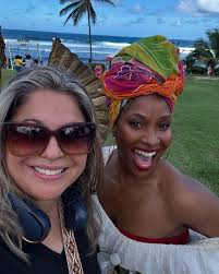 Laura Studebaker (@happiestvacations) • Instagram photos and videos