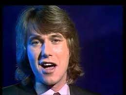 Roland kaiser (pseudoniem van ronald keiler, berlijn 10 mei 1952) is een duitse schlagerzanger die al meer dan 80 miljoen platen heeft verkocht. Roland Kaiser Santa Maria Youtube