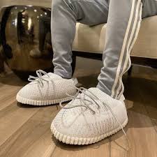 saudades de usar tenis esta loja de pantufas vai te ajudar pantufas sapatilhas tenis yeezy