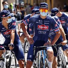 A 26 ans, van der poel a réalisé des débuts fracassants : Mailand Sanremo Van Der Poel Und Alpecin Fenix Sind Bereit Radsport News Com